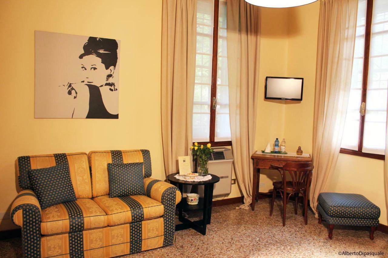 Bed and Breakfast La Sosta Fuori Stazione à Brescello Extérieur photo